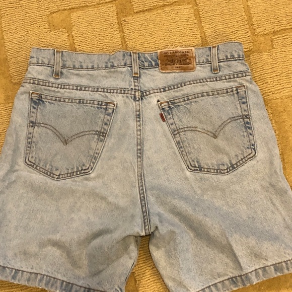Vintage (90’s) Levi Strauss Stone Washed Jean Shorts, W36 - Picture 10 of 15